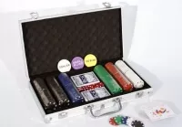Poker set 300ks žetonů v hliníkovém kufru - obsah balení
