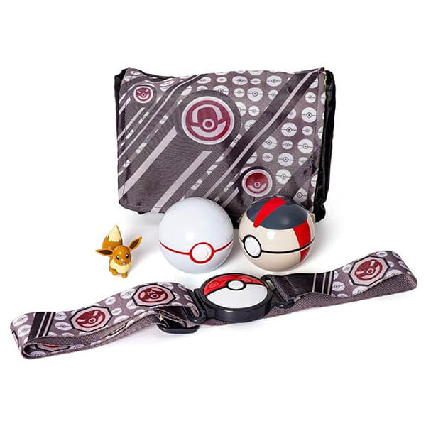 Pokémon hračka Bandolier Set - Eevee (taška, pásek, Pokéball, figurka) - trenérský set