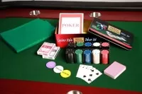 Casino style Texas Hold’em Poker set 200 žetonů + plátno + karty - obsah balení 2
