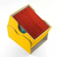 Krabička Gamegenic Sidekick 100+ Convertible - Yellow - ukázka s balíčkem karet