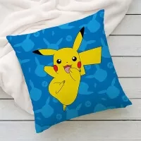 Pokémon polštář má z jedné strany Pokémona Pikachu