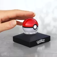 Osvětlená mini soška Poké Ball