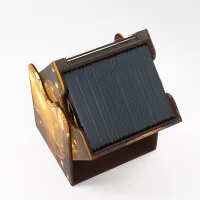 Krabička Magic: the Gathering The Hobbit Squire Plus 100+ XL Convertible Box - The Queen of Dale